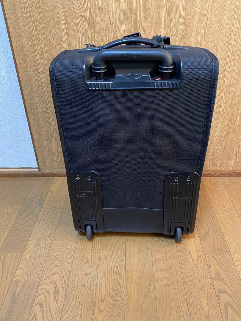 TUMI ブラック キャリーケース