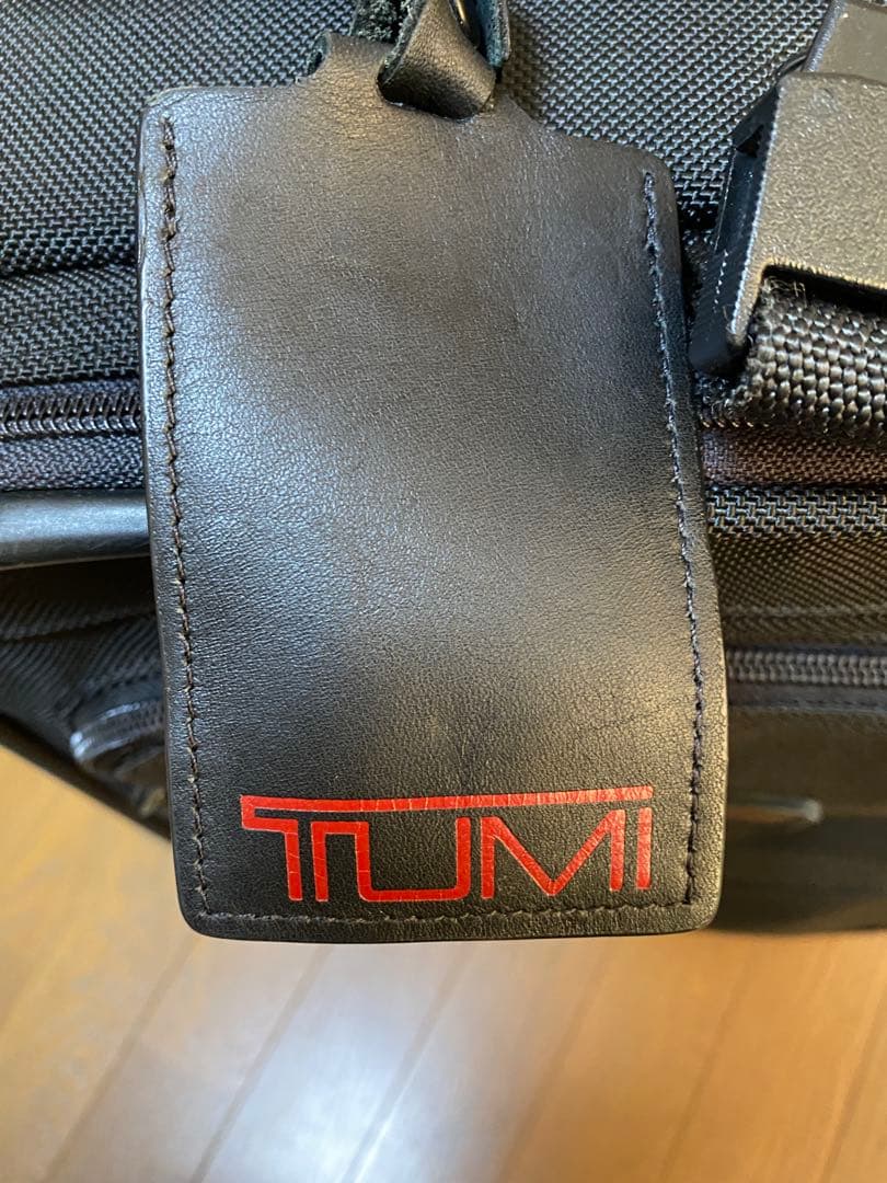 TUMI ブラック キャリーケース