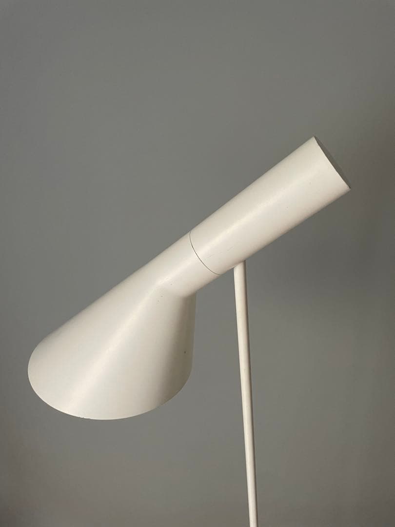 【値下げ】正規品　ルイスポールセン製AJフロア　ホワイト　アルネ・ヤコブセン