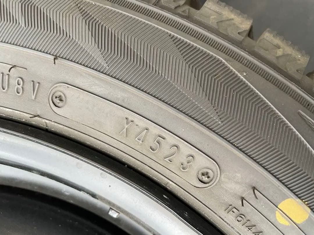 その① NBOX Nボックス 軽自動車 スタッドレス タイヤ 2本 ダンロップ
