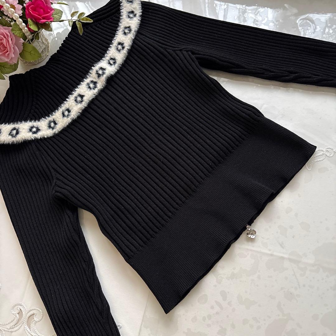 エムズグレイシー　ロゴ入りお花モチーフデザインダブルジップカーディガンニット38
