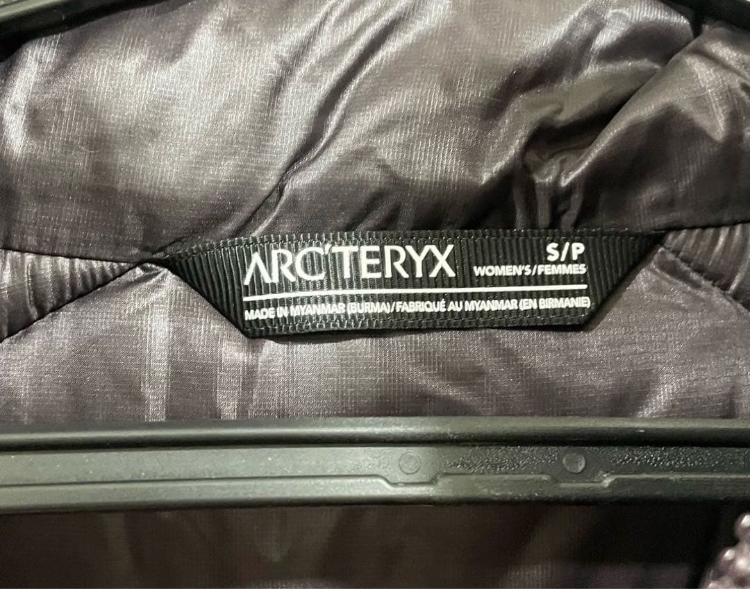 ARC'TERYX アークテリクス レディース ライトダウンジャケット