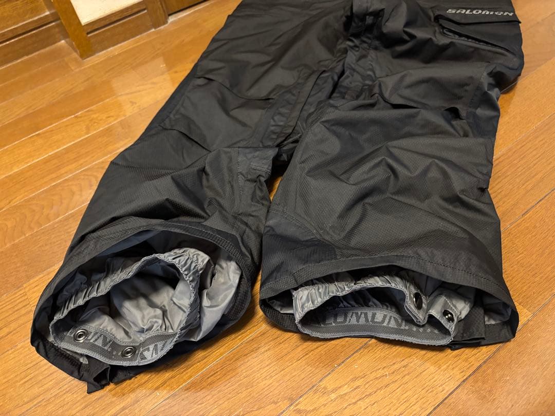 SALOMON スノーウェア　上下セット