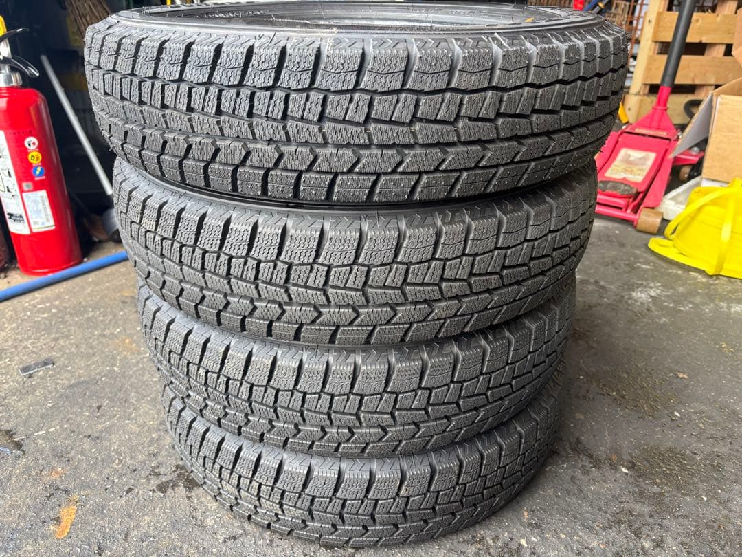 145/80R13 バリ山ダンロップ スタッドレスタイヤ 13インチ 4本