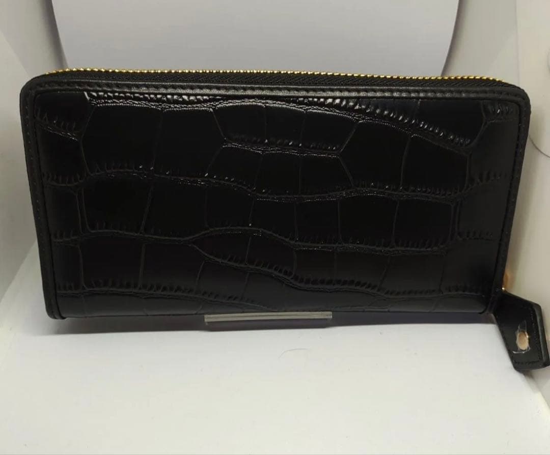 329箱付き Vivienne westwood ヴィヴィアン長財布