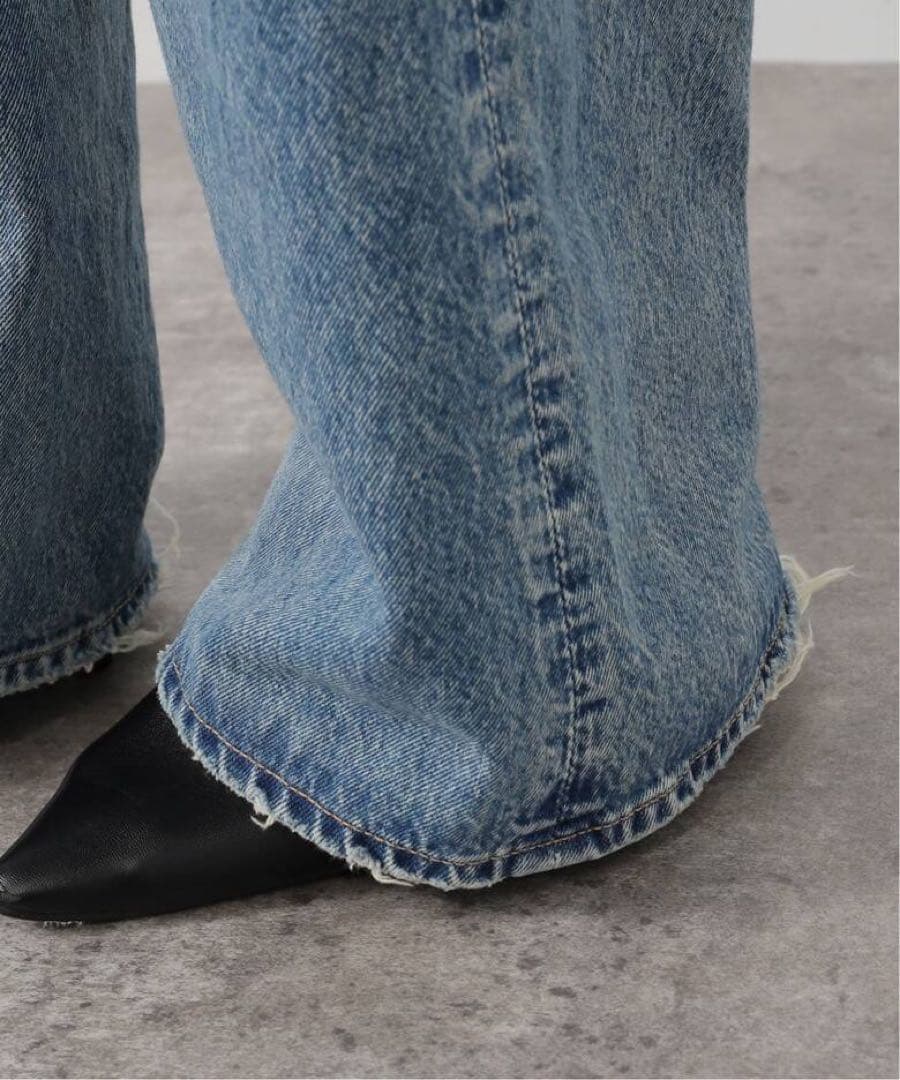 L'Appartement⭐︎ UPPER HIGHTS FLARE DENIM