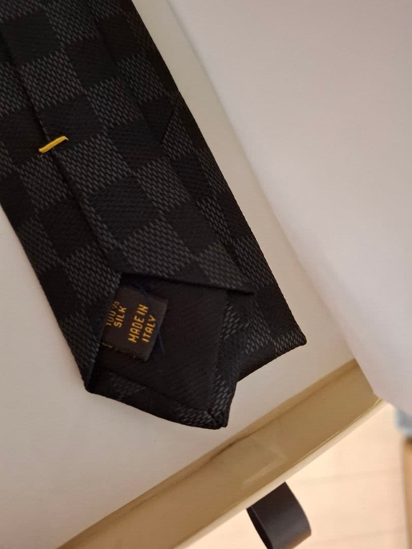 えりぃ　LOUIS VUITTON ブラック ダミエネクタイ　新品未使用品