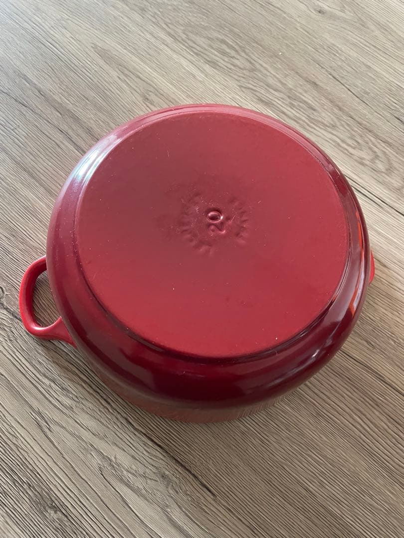 LE CREUSET ル・クルーゼ ２０チェリーレッド 赤 両手鍋ココットロンド