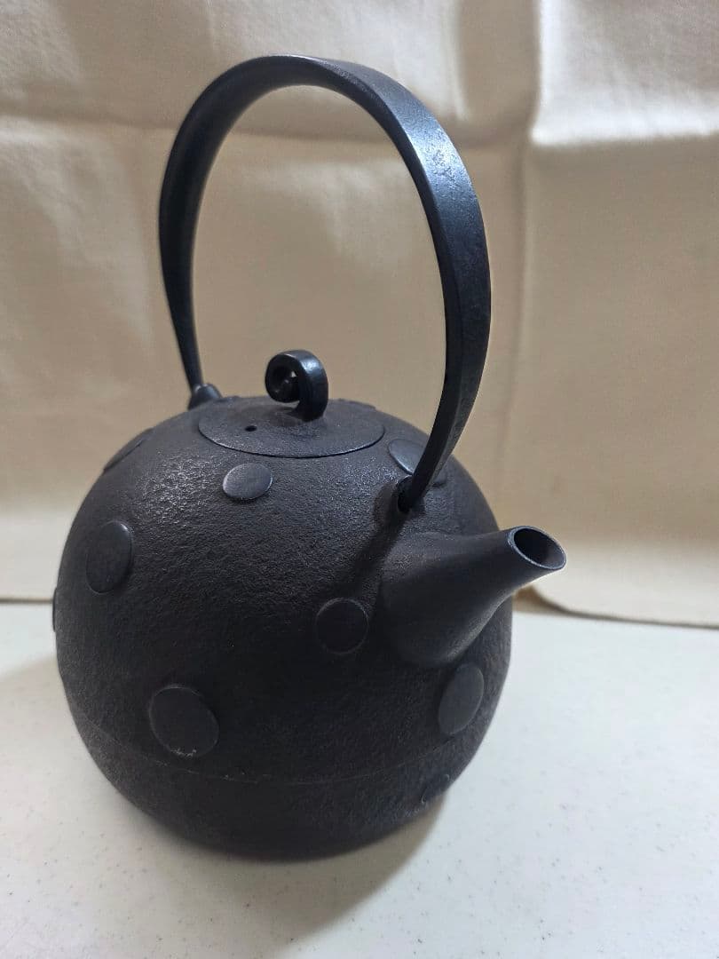 ■GLASS■ 高橋大益　鉄瓶凸玉紋　鉄瓶