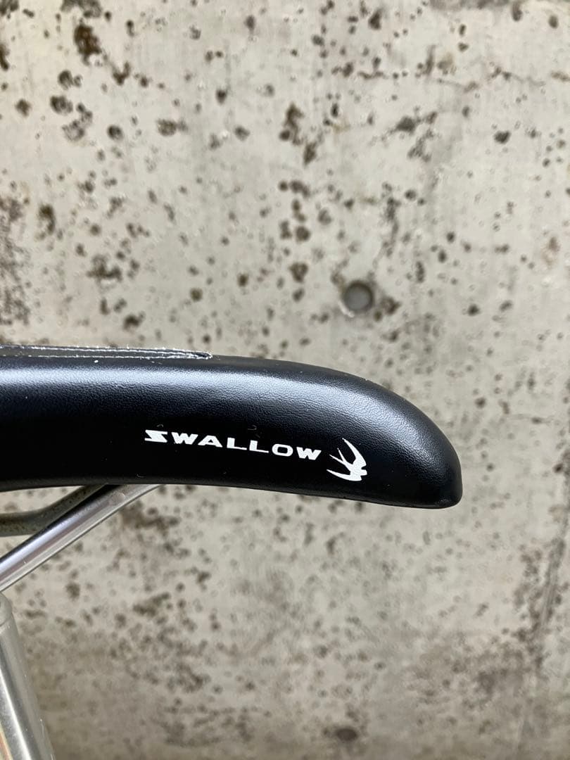 ARAYAツバメ自転車ライトベージュ色 シティサイクル 空気入れ(配送別)