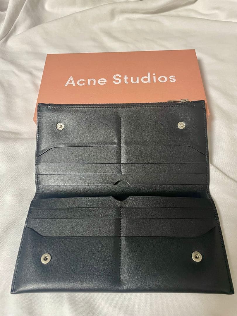 Acne Studios 二つ折りウォレット