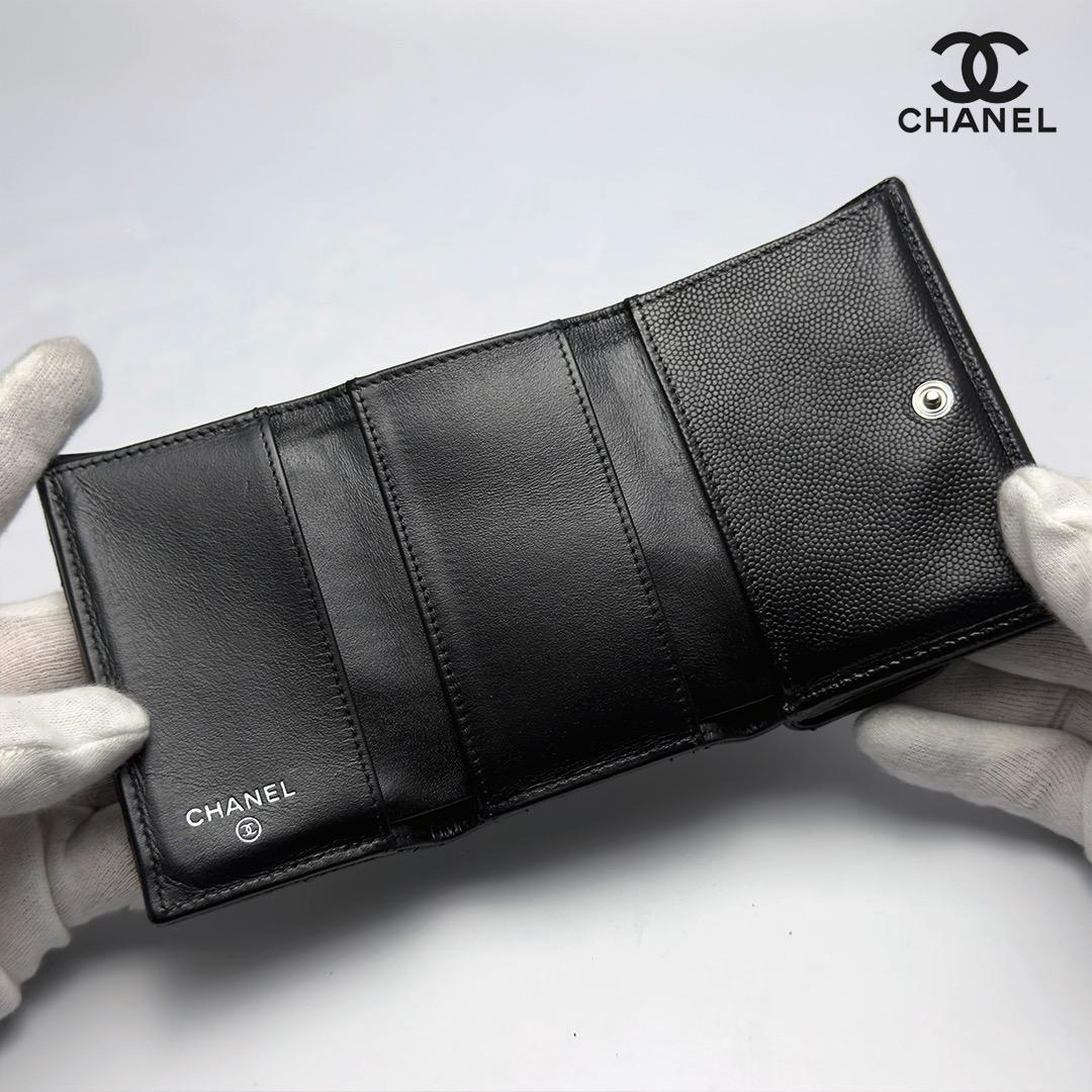 正規品 シャネル クラシック マトラッセ フラップ 三つ折り財布 シルバー金具