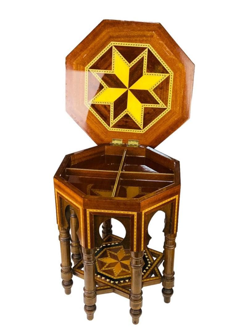 世界の民芸品 寄木細工のテーブル