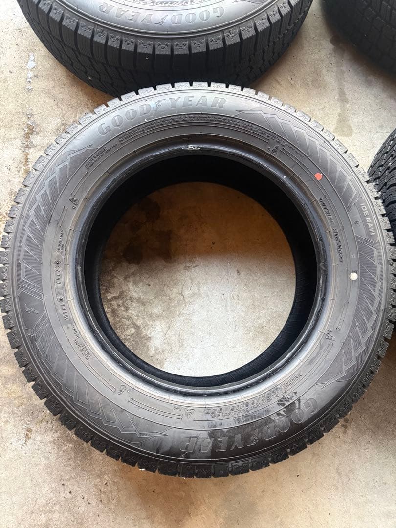 23年製造 205/65R16 グッドイヤー スタッドレスタイヤ4本セット