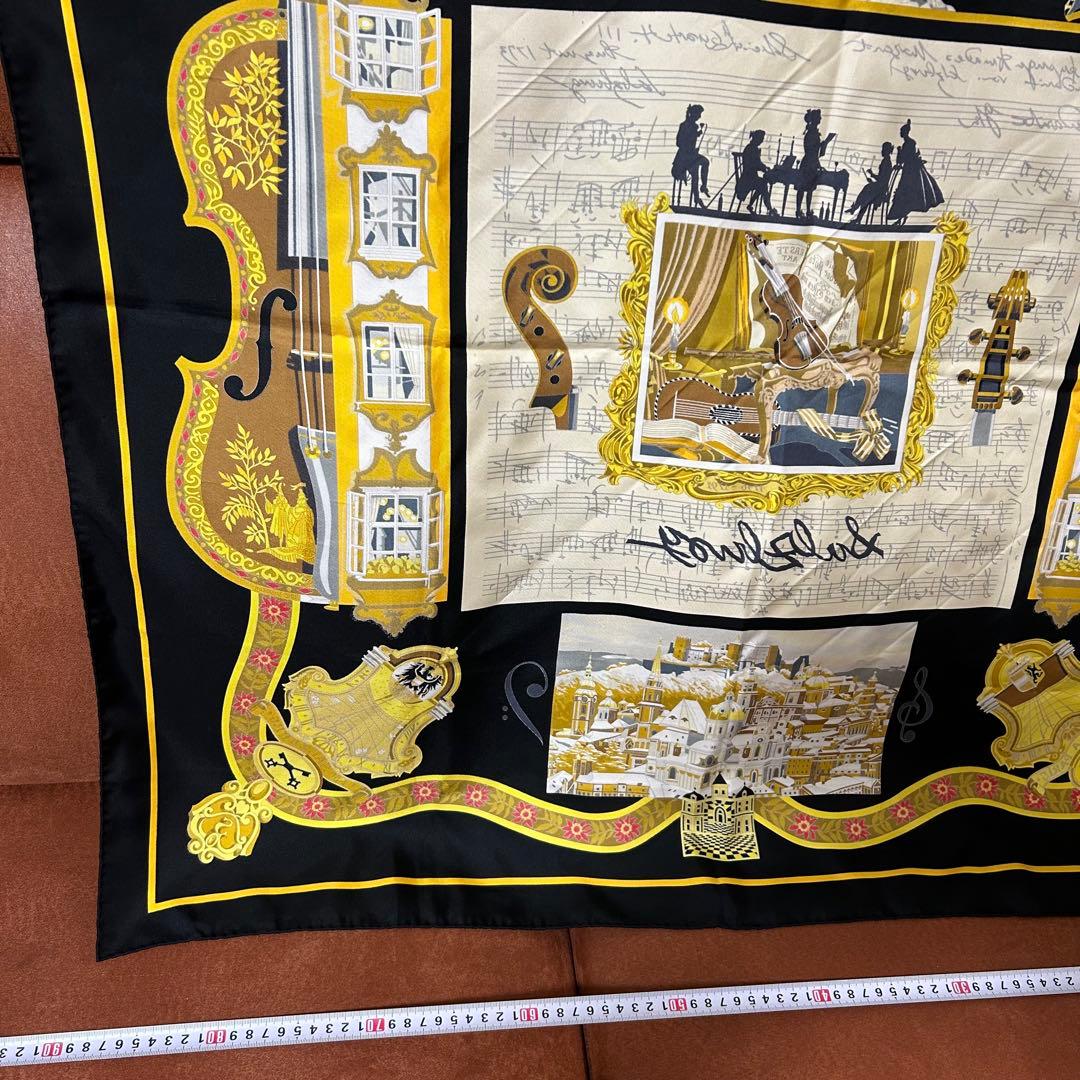 HERMES スカーフ 黒 金 中古 保管品 美品