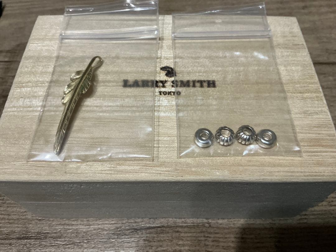 LARRY SMITH ラリースミス 18Kカゼキリフェザー (S) ビーズ×4