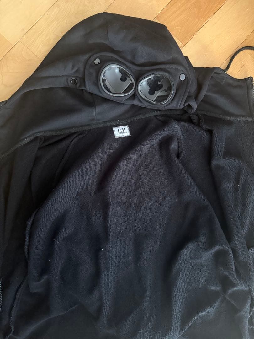 cp.company ゴーグルパーカー