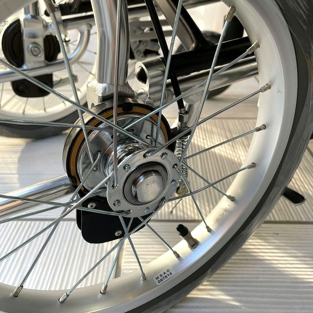 ♿️介助式 軽量スリム とても使いやすく便利な多機能タイプ 車椅子