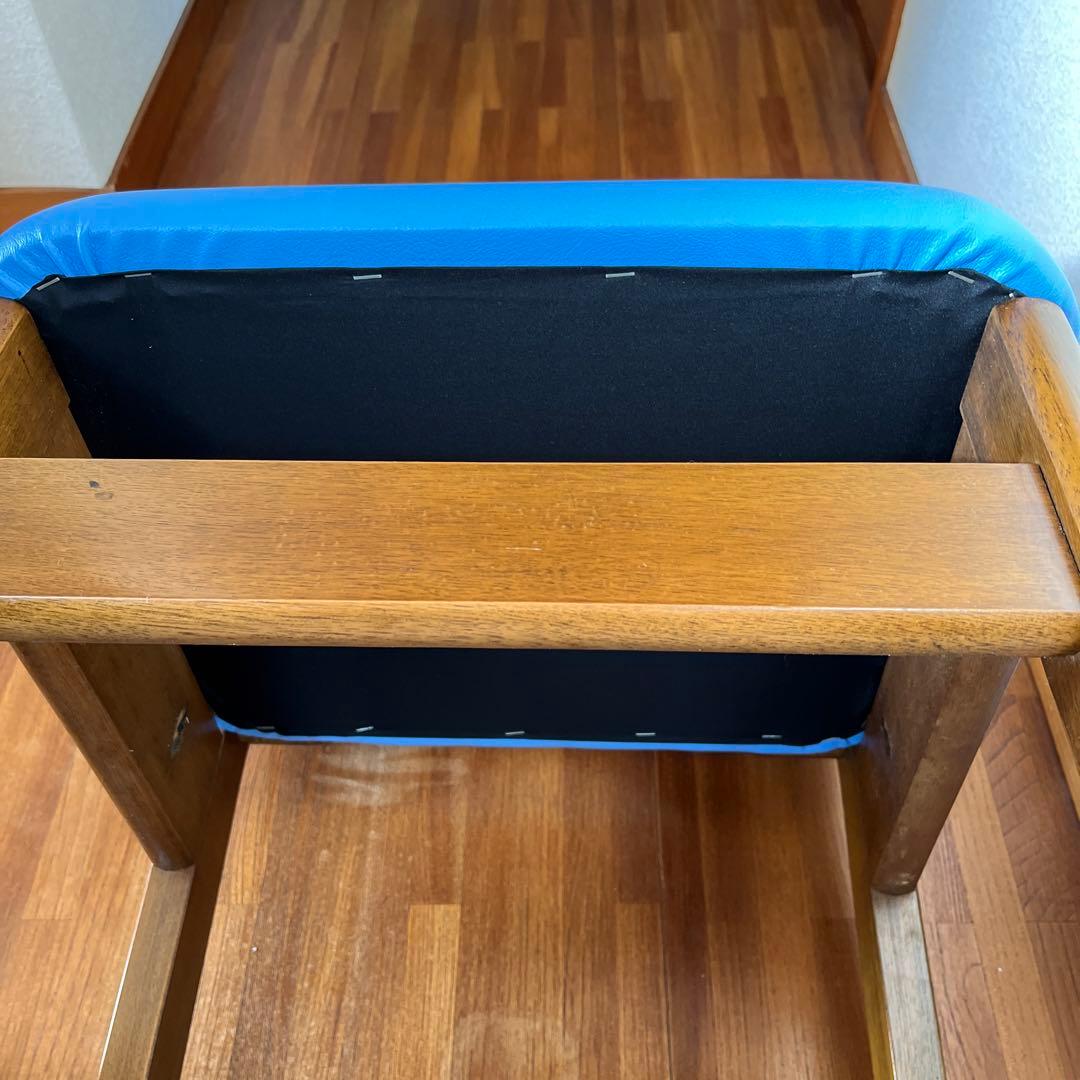 中古品　カウンターチェア　ブルー①