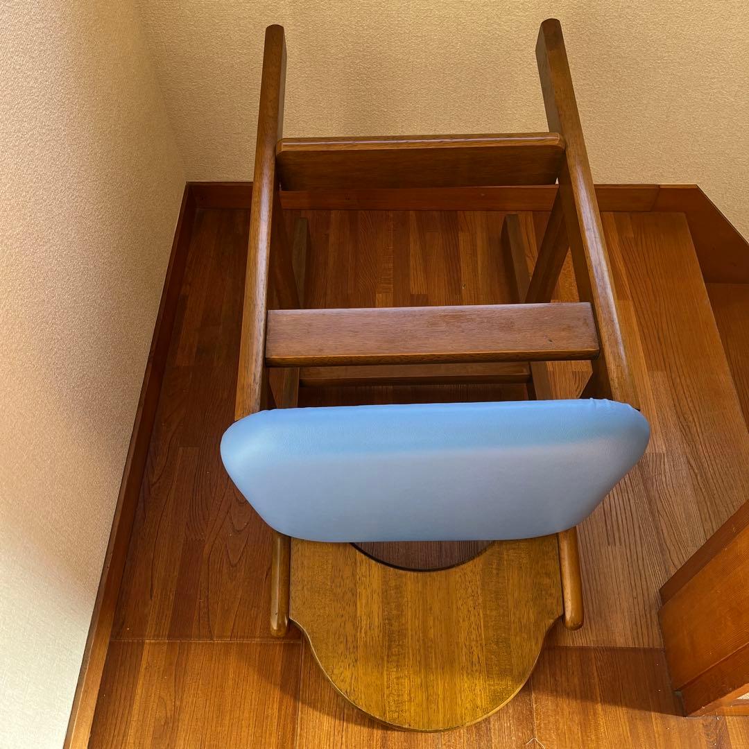 中古品　カウンターチェア　ブルー①