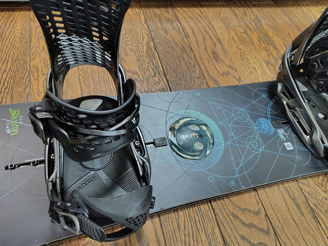 スノーボード Burton CUSTOM 154cm + BURTON GENESIS