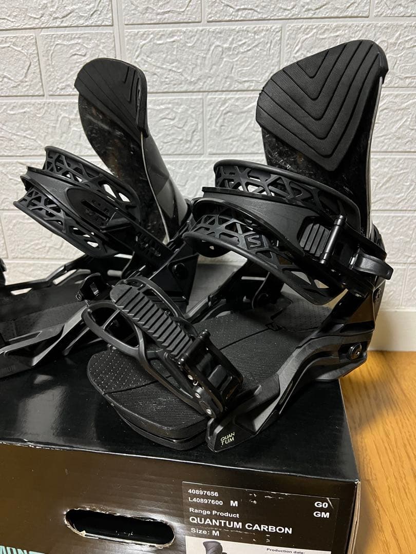 Salomon Quantum サロモン クォンタム Mサイズ