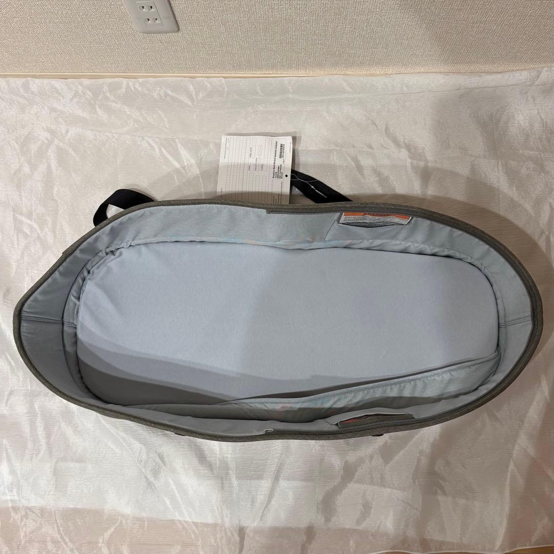 【美品】 Bugaboo Bee5 キャリーコット バシネット 本体 グレー