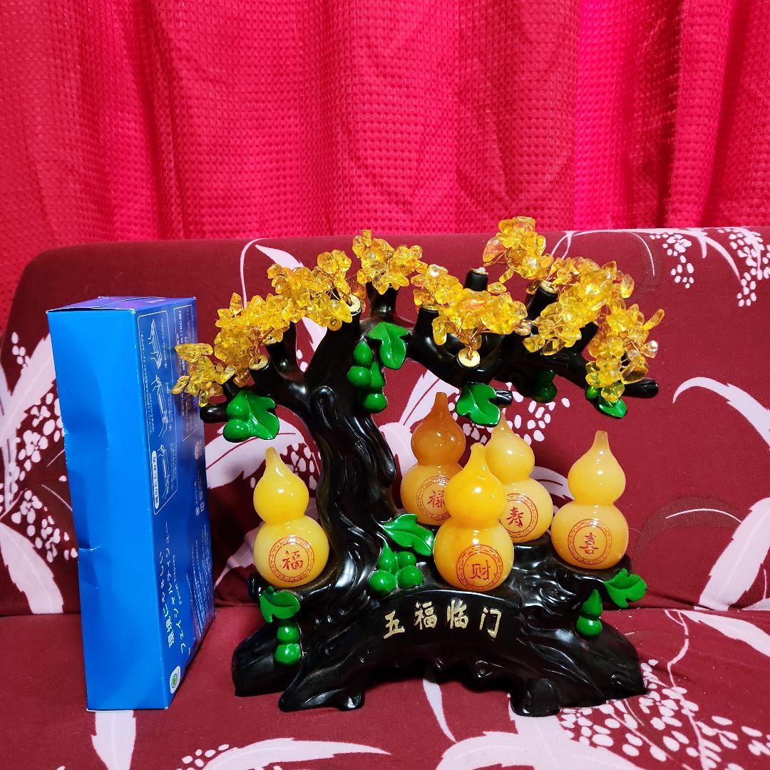 福を呼ぶ樹脂製置物