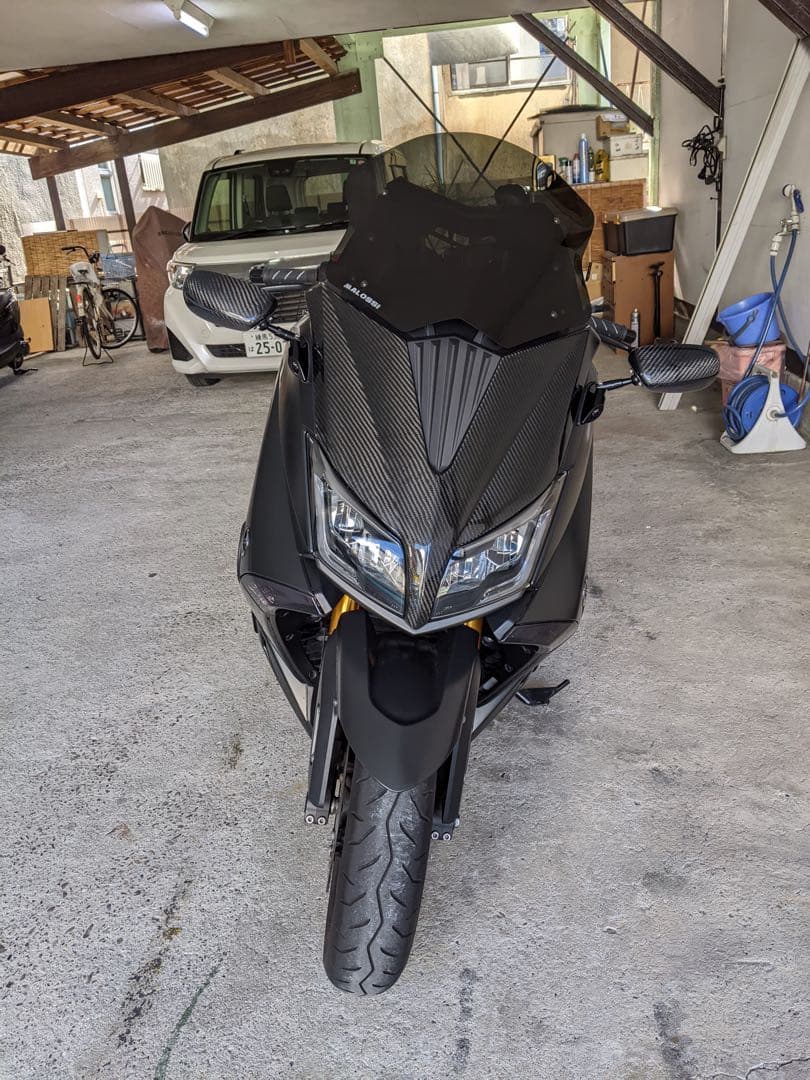 MOS製　カーボンフロントカバー　tmax530