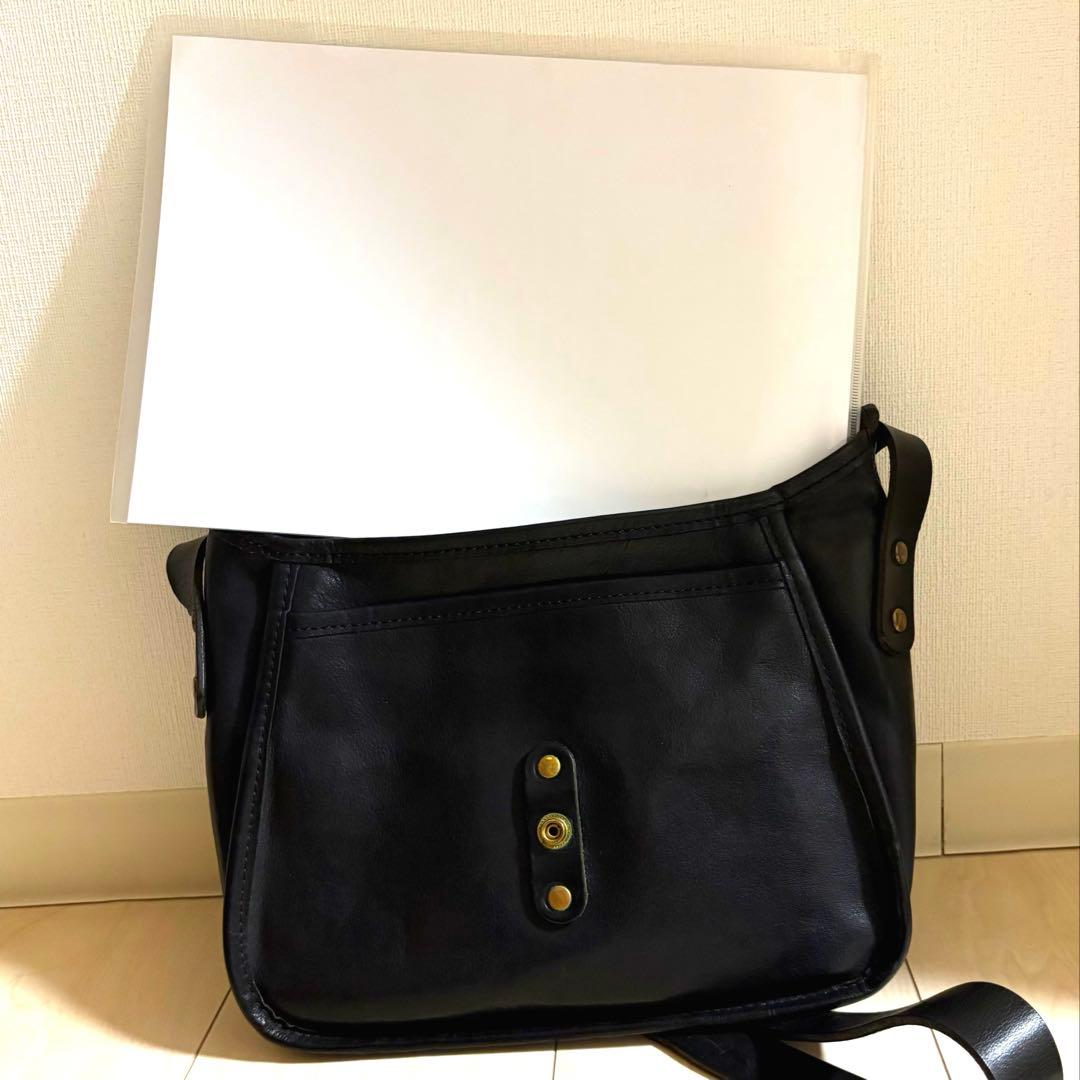 SLOW ショルダーバッグ　メッセンジャー fino カートリッジ レザー