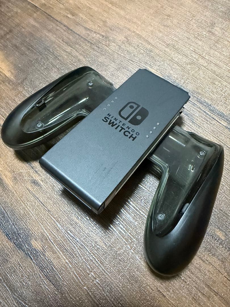 Switch ピカブイ版(SDカード、ケース等おまけ付き)