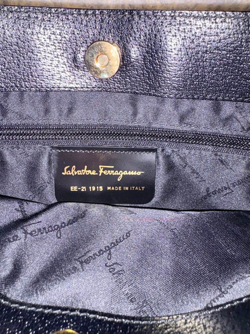 Ferragamo ブラック トートバッグ