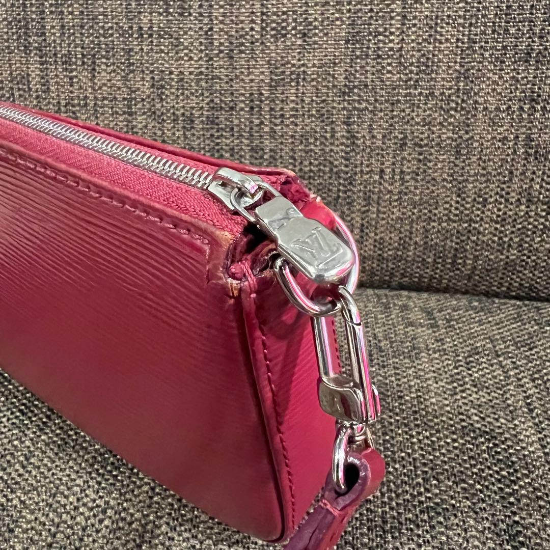 Louis Vuitton　アクセサリー　ポーチ　エピ　フューシャ
