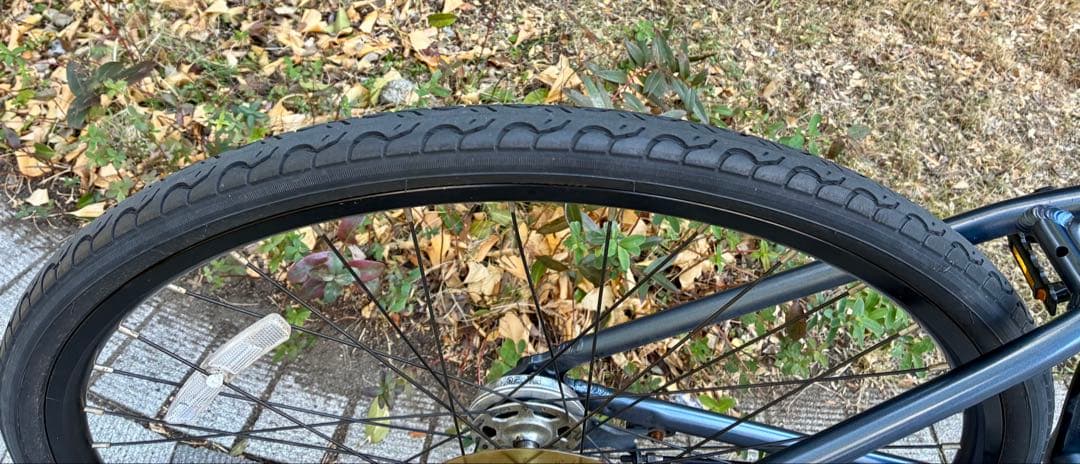 URBAN BIKE. クロスバイク 700×35C 7S前後内装ブレーキ東京