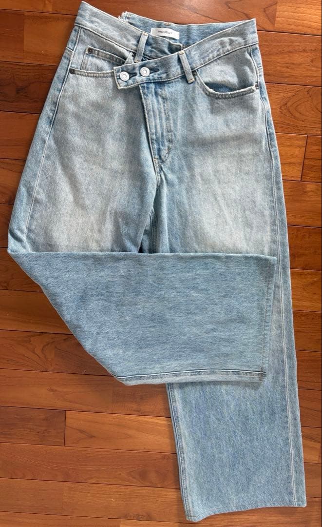 MOUSSY　CROSS WAIST WIDE STRAIGHT