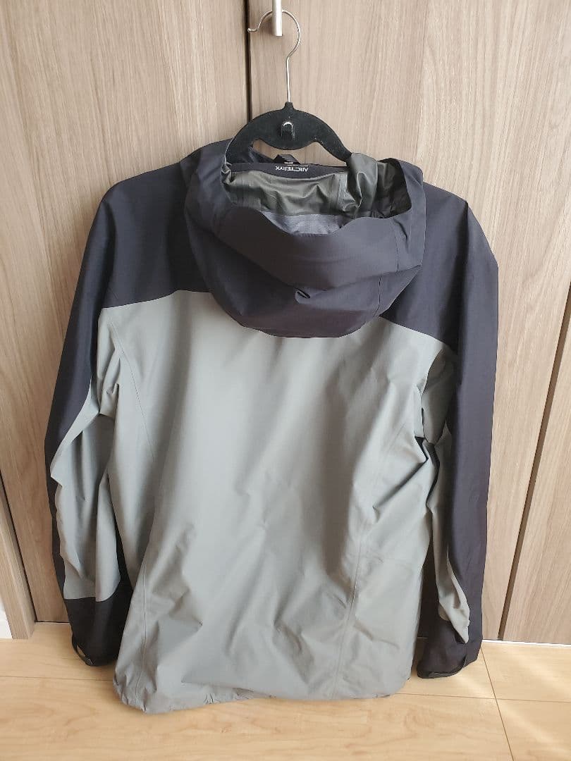 に*ん様 【日本限定発売】ARC'TERYX ZETA SL JACKET
