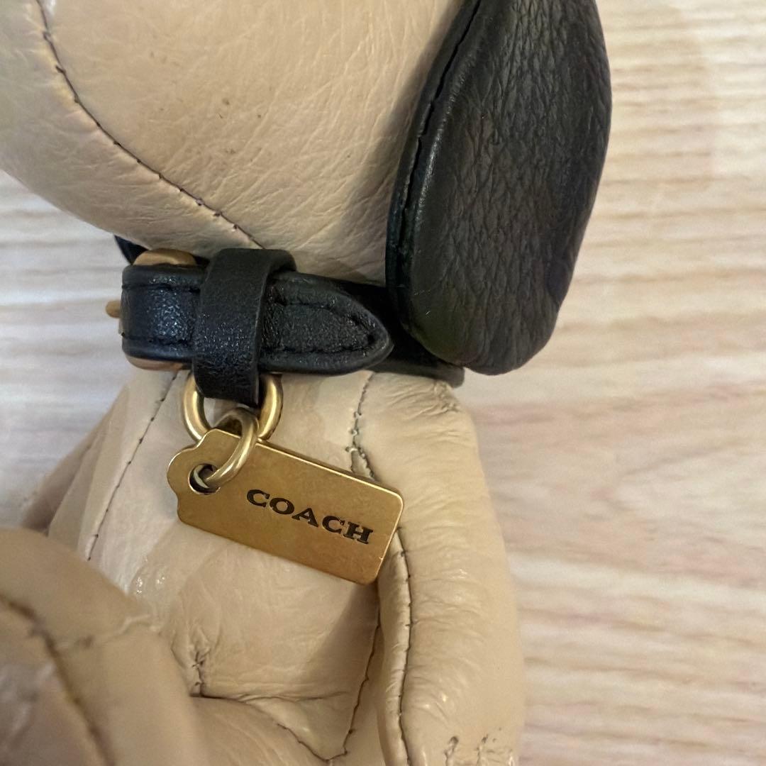 coachスヌーピーレザーキーホルダー