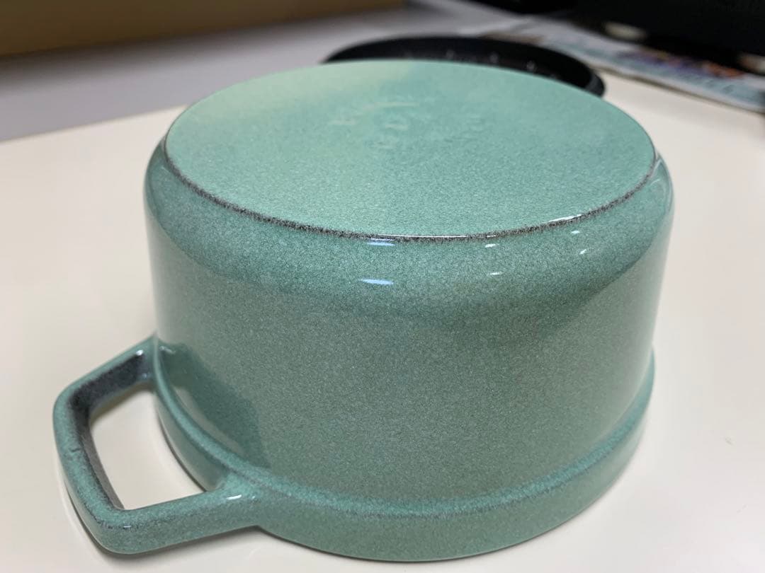 STAUB ストラブ　ピコ・ココット 16 cm セージグリーン