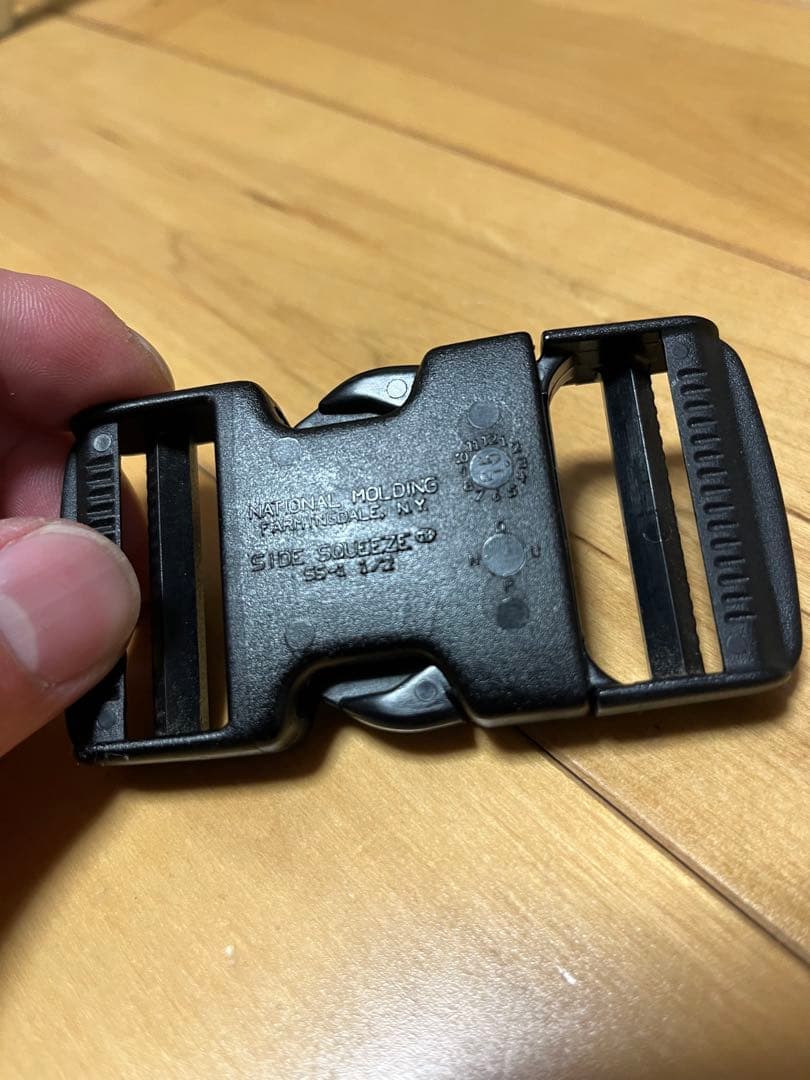 patagonia ボディバッグ 黒　ヒップボルト