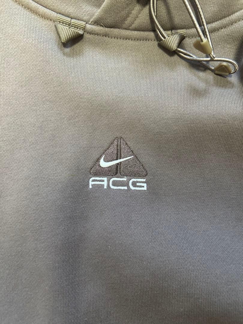 Nike acg パーカー　センターロゴ