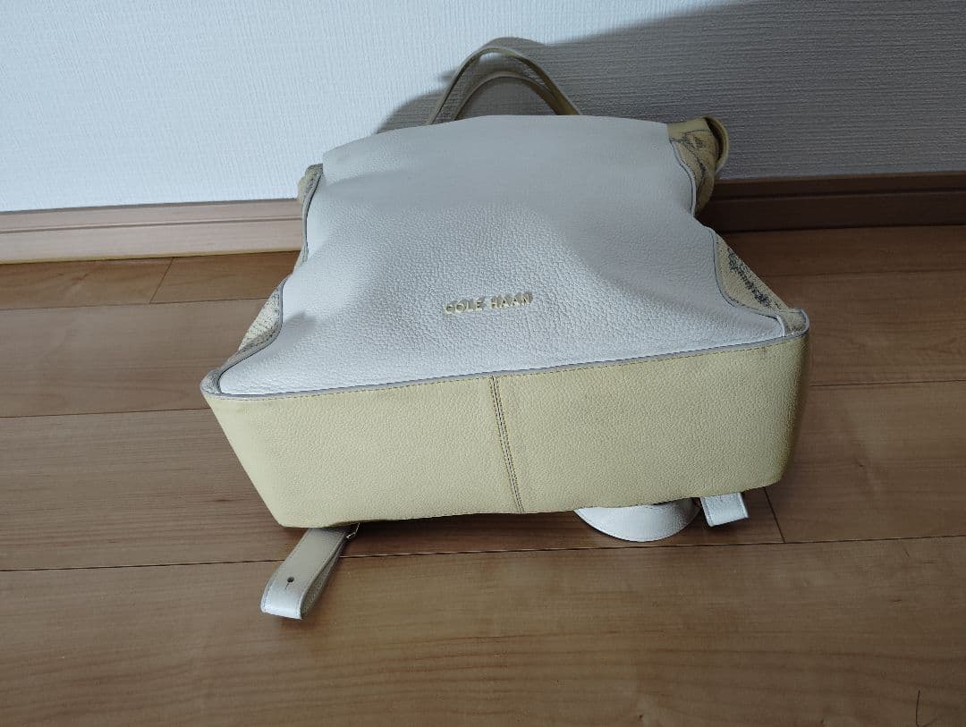 大幅値下げ！美品！コールハン パイソン柄 本革 バッグ