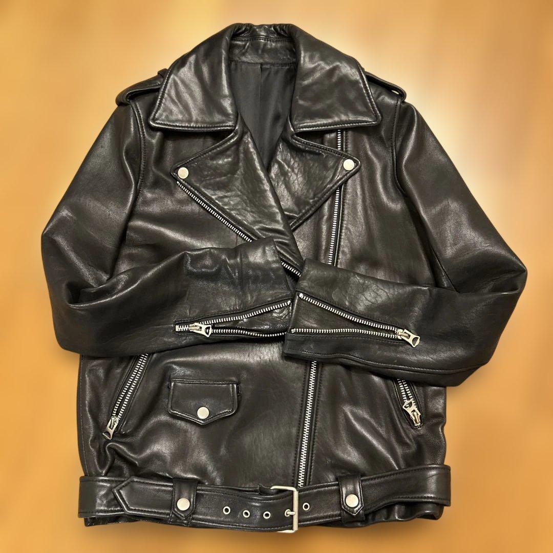 il ブラックレザー 上質 ライダースジャケット ラムレザー Mサイズ