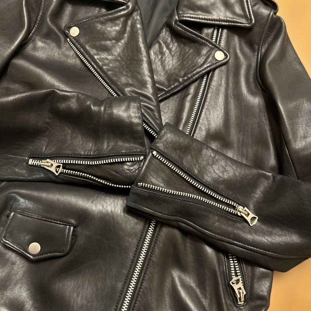 il ブラックレザー 上質 ライダースジャケット ラムレザー Mサイズ
