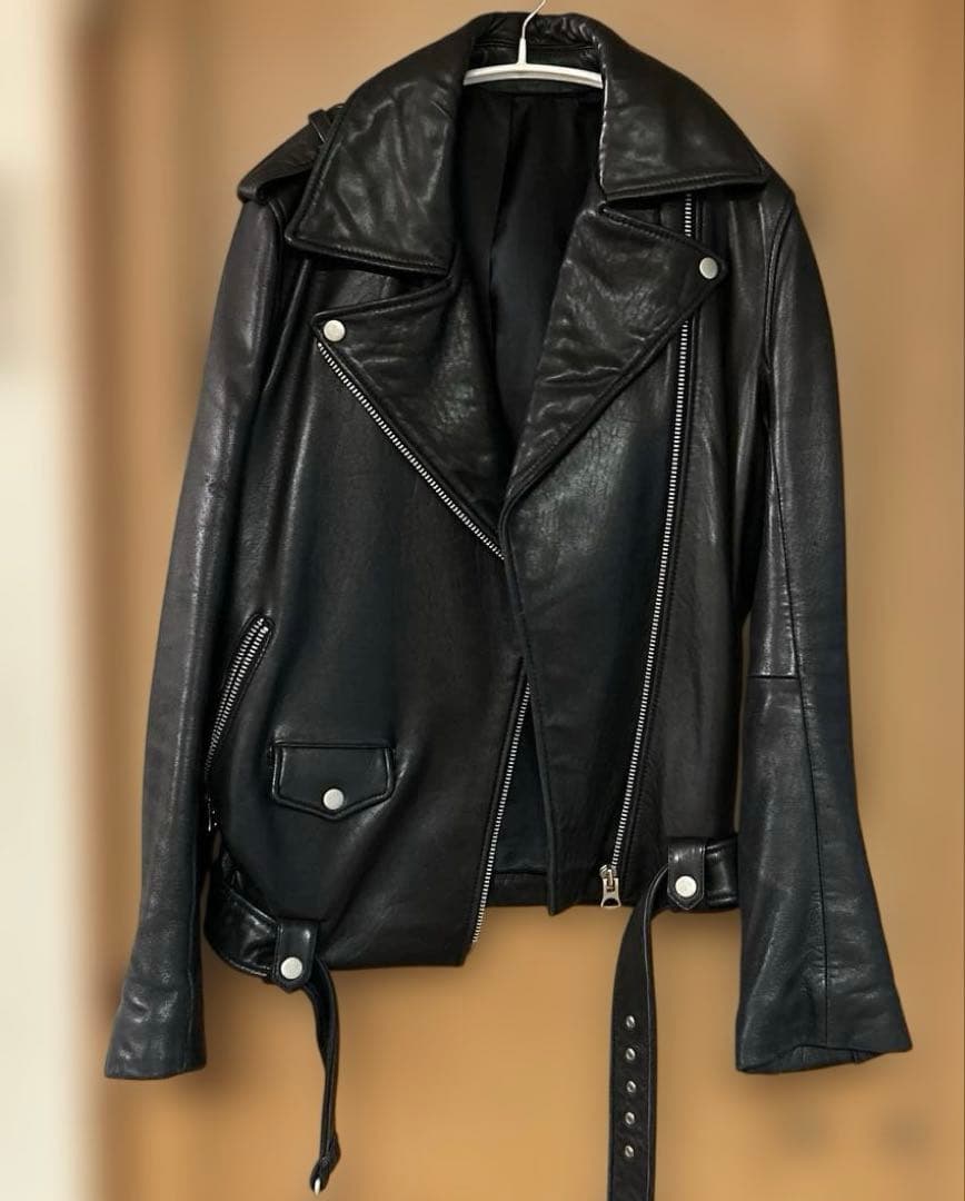 il ブラックレザー 上質 ライダースジャケット ラムレザー Mサイズ