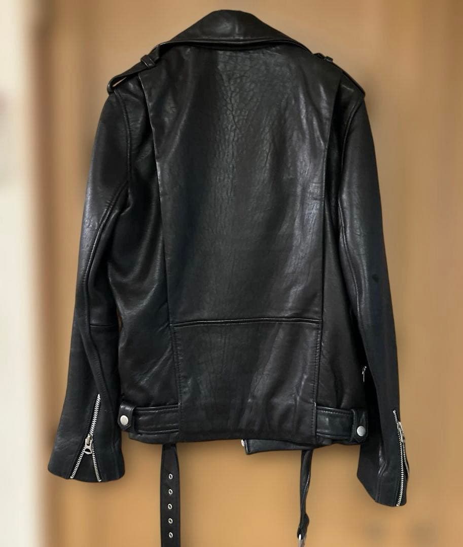 il ブラックレザー 上質 ライダースジャケット ラムレザー Mサイズ