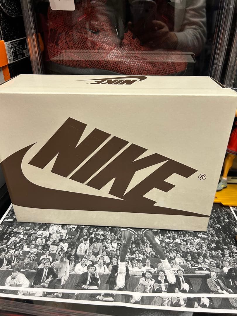 【おちゃ Travis Scott × Nike Air Jordan 1