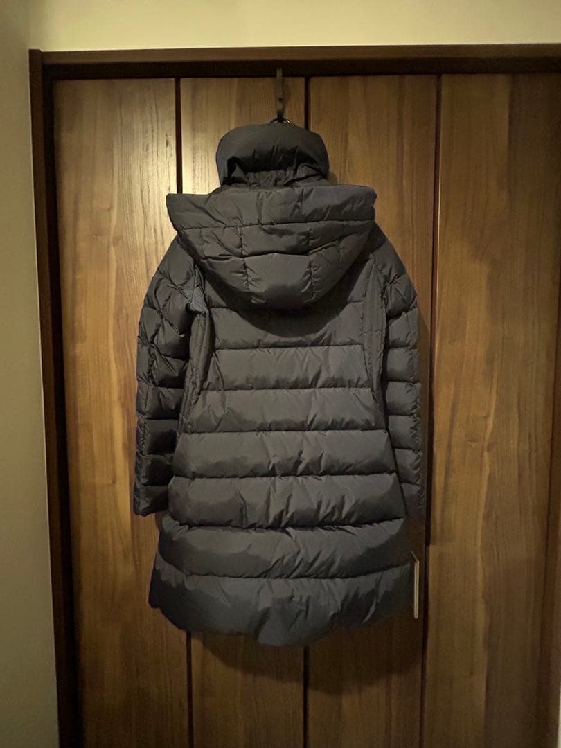 新品未使用TATRAS ネイビー ダウンジャケット