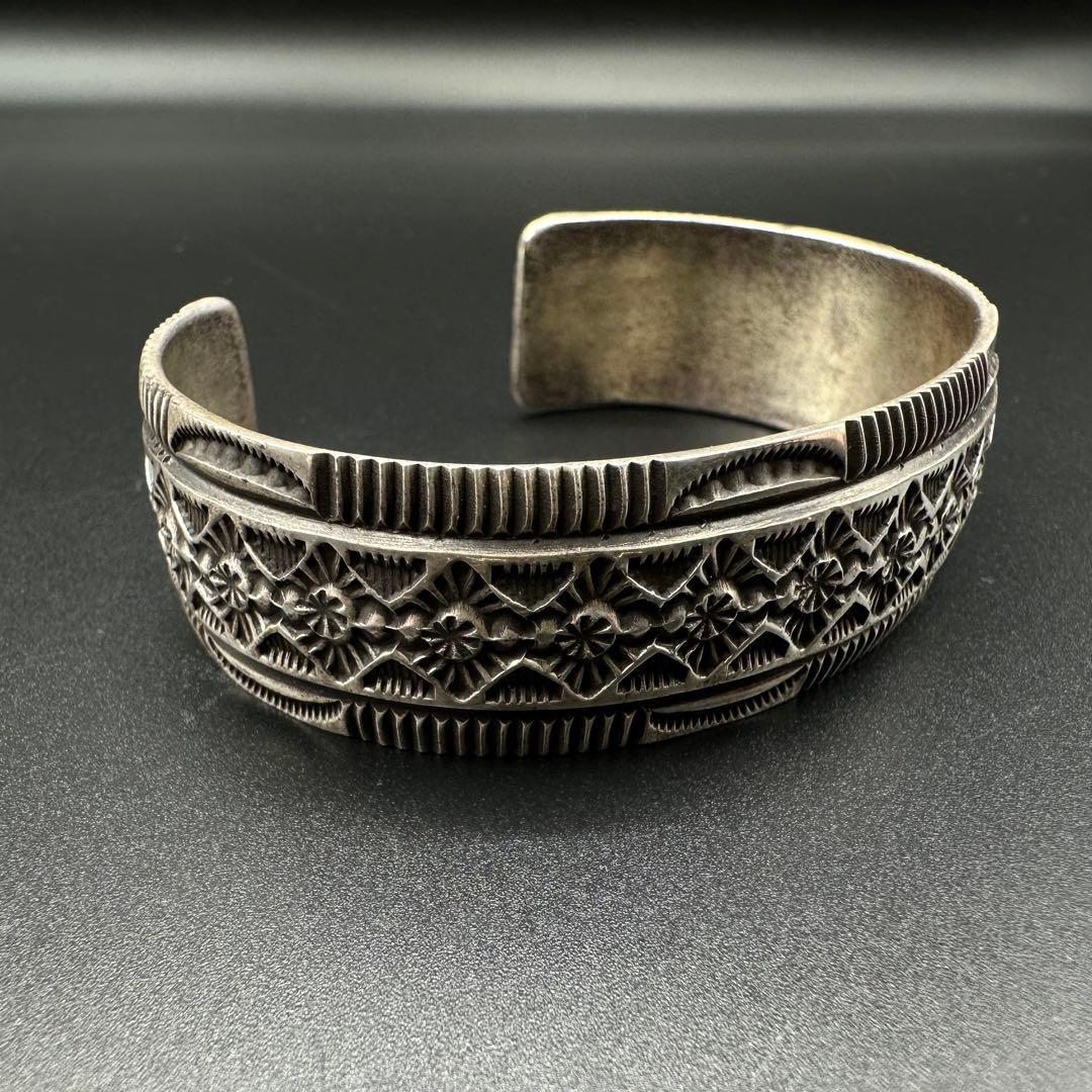 Navajo Darrell Cadman スタンプワーク バングル