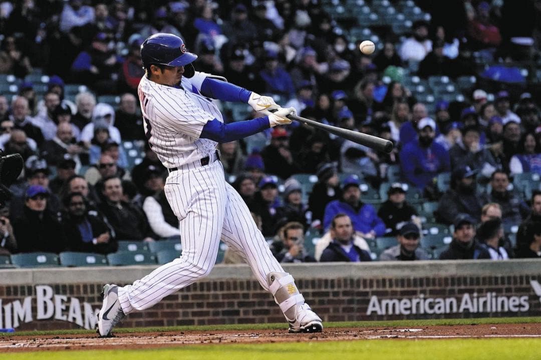 【貴重】鈴木誠也★MLBシカゴ・カブス★直筆サインベースボール★写真付き