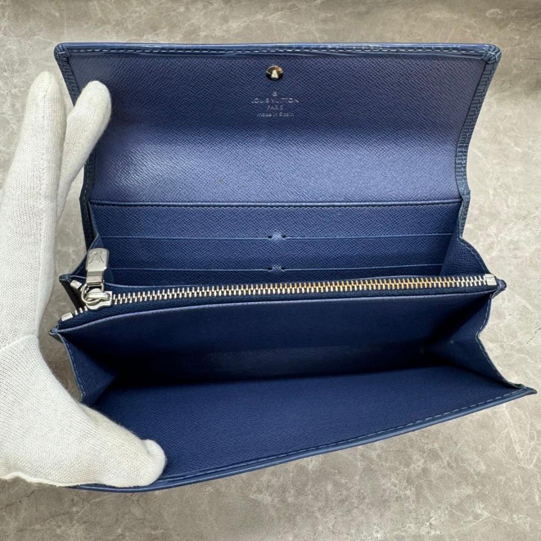 ルイヴィトン　VUITTON エピ ルイヴィトン　長財布　ブルー系